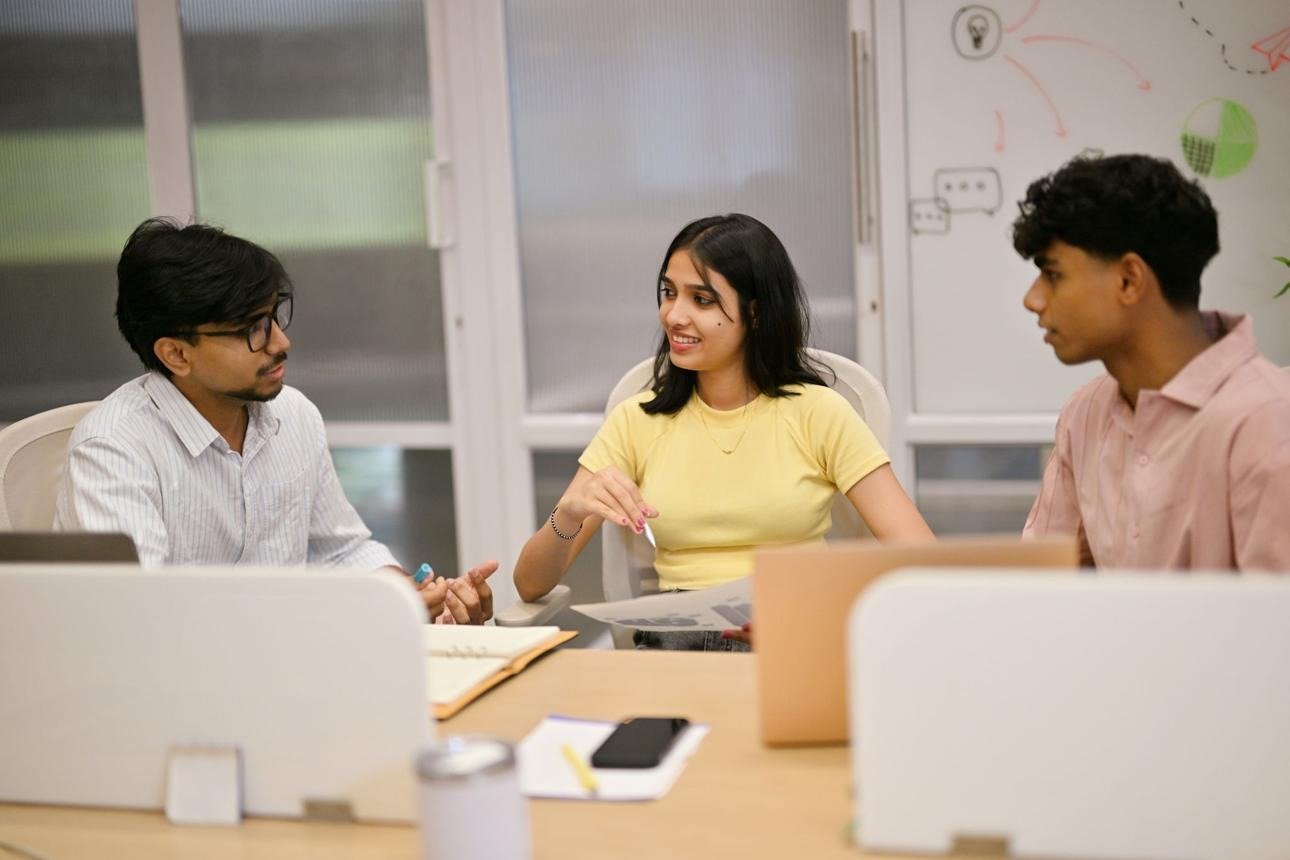 Why Communication Skills Are Becoming Important for IT Freshers